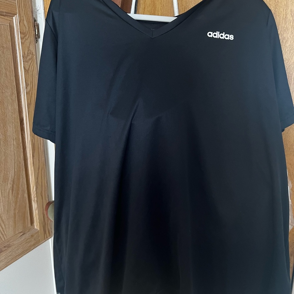 Adidas Black V-Neck T-Shirt Plus size 4x mesh